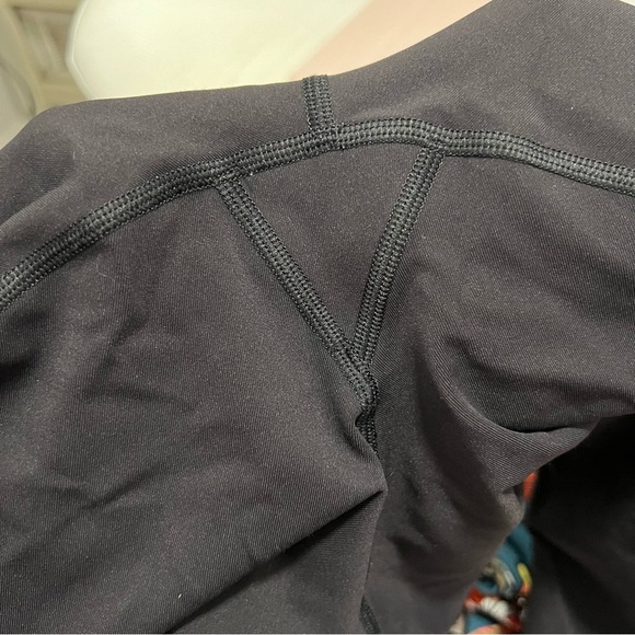 RARE Lululemon Black Tight Stuff Tight Leggings - Picture 11 of 13
